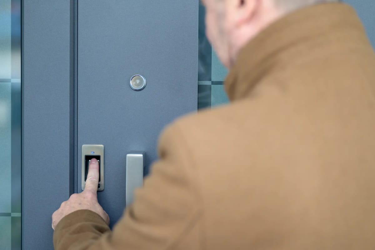 Aluminium door